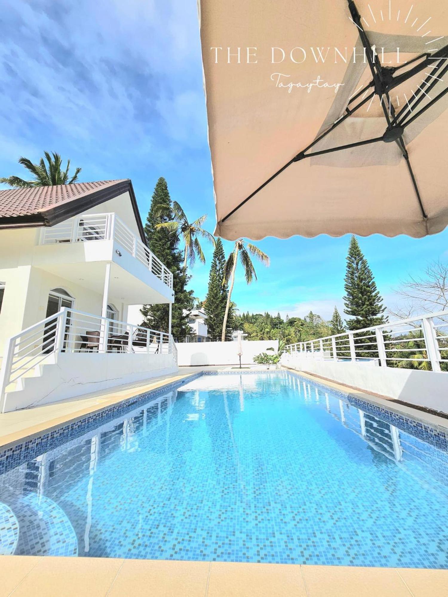 The Downhilltagaytay Resort Tagaytay City Esterno foto